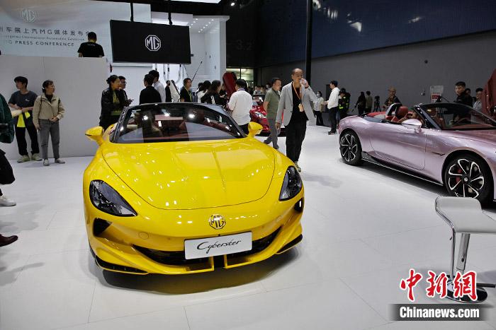 中國品牌新能源跑車。中新財經(jīng)記者 葛成 攝