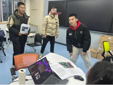 智能無人系統(tǒng)“做中悟”高階項目式課程。校方供圖