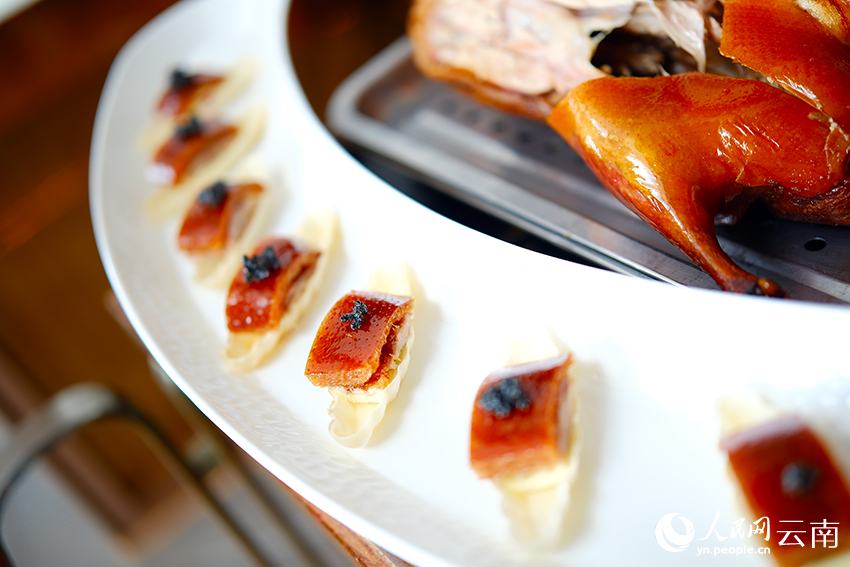 半江漁火。莊志斌攝