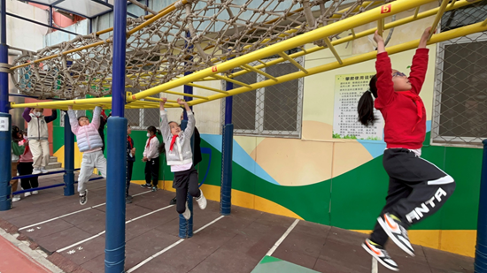 孩子從。校方供圖